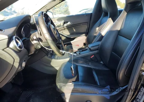 2015 Mercedes-Benz Cla 250 z USA, uszkodzony, nr VIN WDDSJ4EB2FN201519